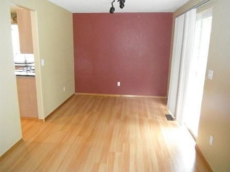 4th image of 706 Kinwood Ct SE