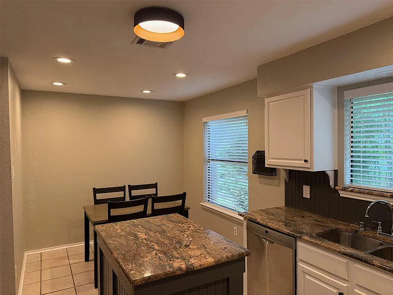 9703 Willers Way — Photo 7