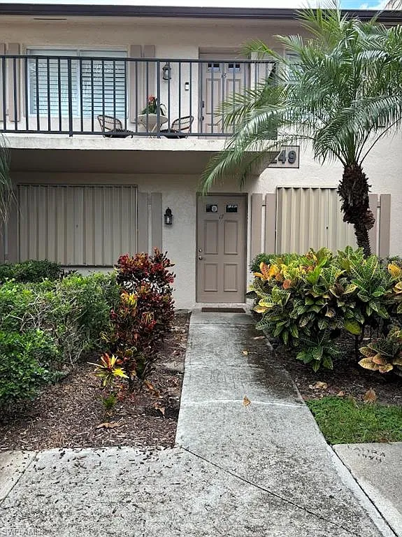 2 bed, 2.0 bath, 981 sqft, $1,900 — Photo 1