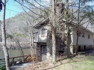 6846 Old Walland Hwy, Townsend, TN 37882