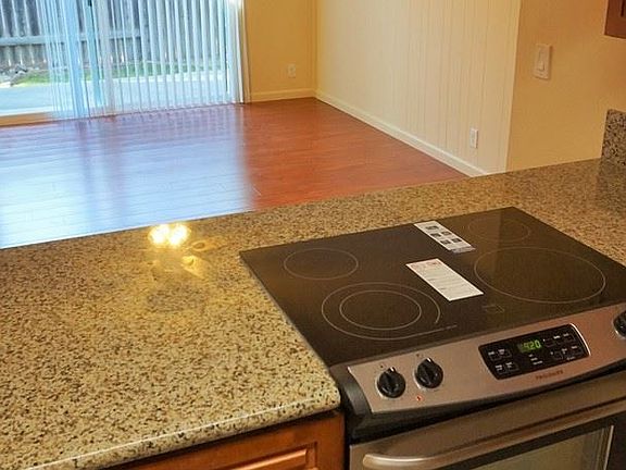 3rd image of 7043 Greenback Ln APT A