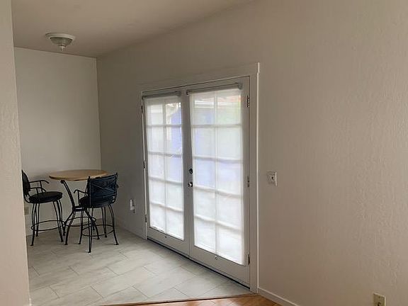 4th image of 3806 Randolph Ave