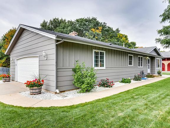 2nd image of 1150 Blackoaks Ct