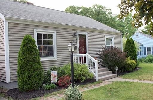 2nd image of 100 Webber St