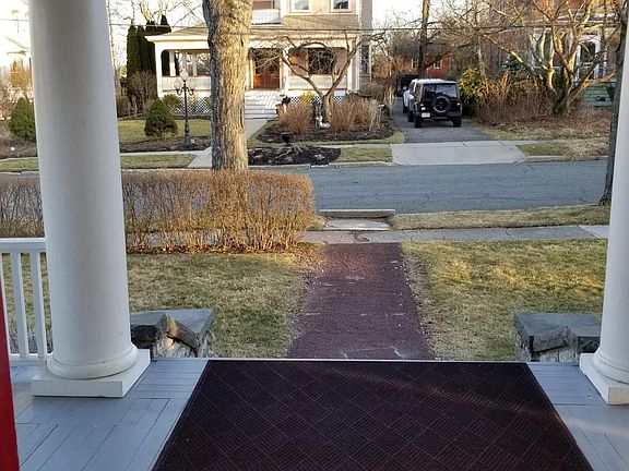4th image of 3823 Linwood Ave Floor 1