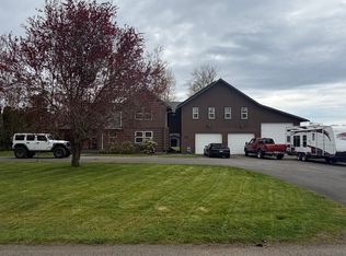 415 N McNeely St, Buckley, WA 98321