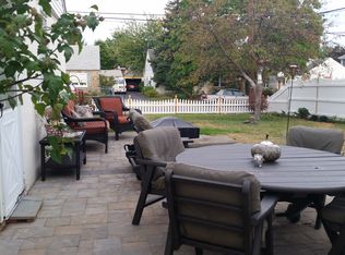 9233 Horatio Rd, Philadelphia, PA 19114