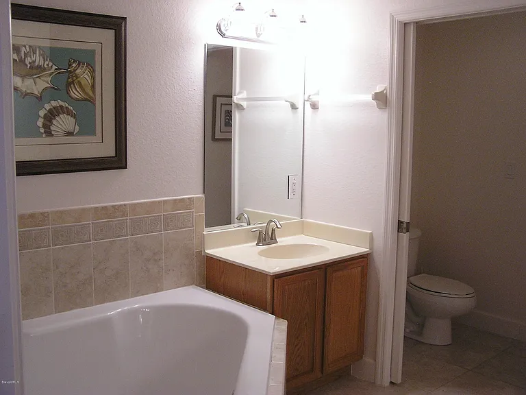817 Mystic Dr #302 — Photo 25
