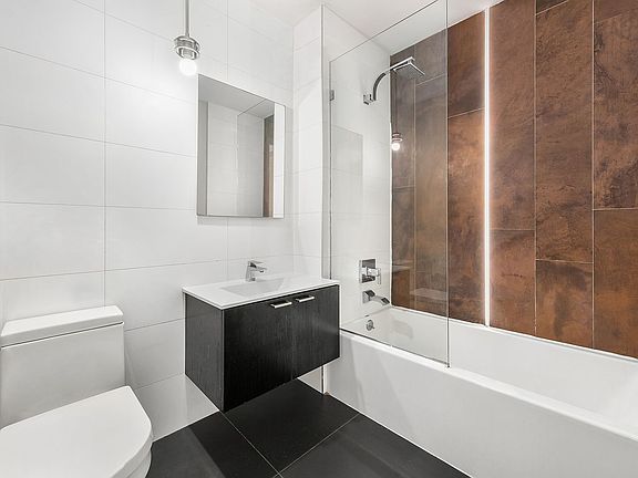 5th image of 880 Dekalb Ave APT 304