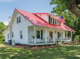 477 Wesley St, Canton, NC 28716