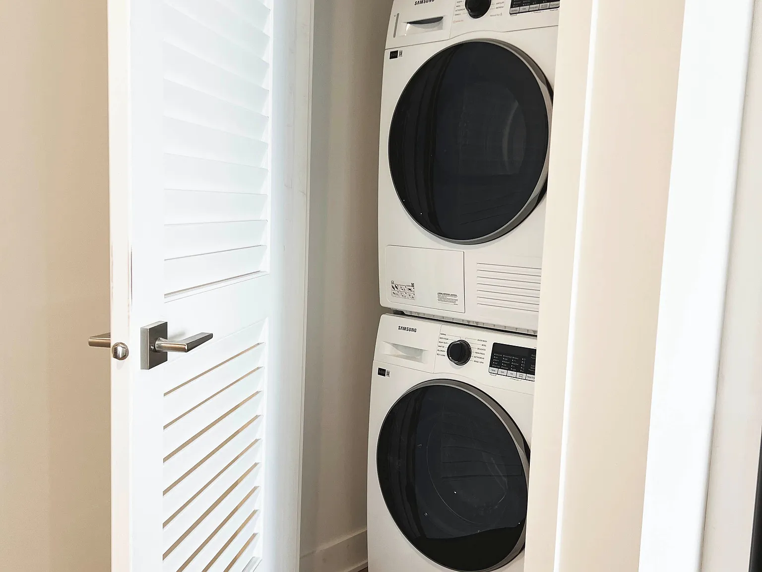 1 bed, $2,170 — Photo 3