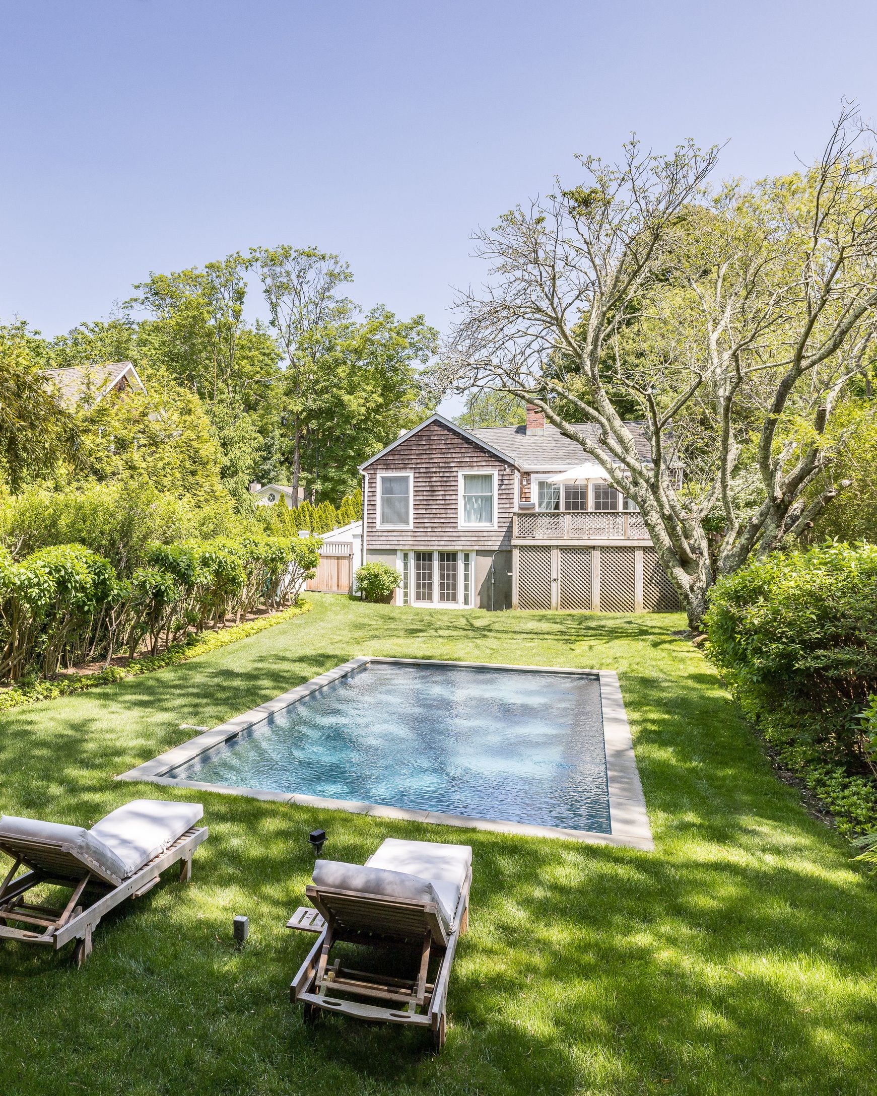 17 Barns Ln, East Hampton, NY 11937 Out East