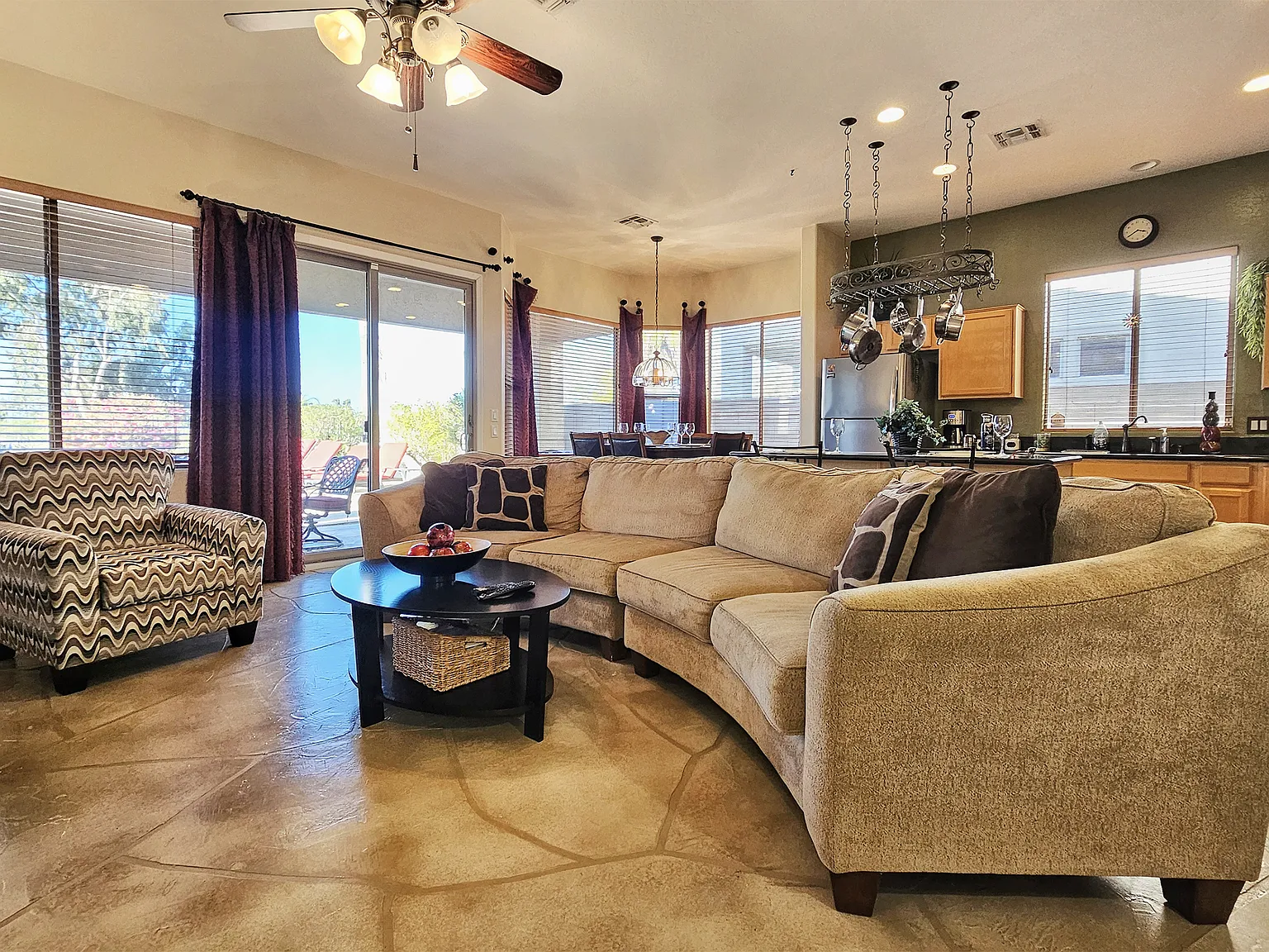 3 bed, 1848 sqft, $4,000 — Photo 2