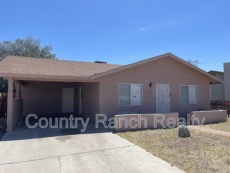 4274 S El Toro Dr — Photo 2