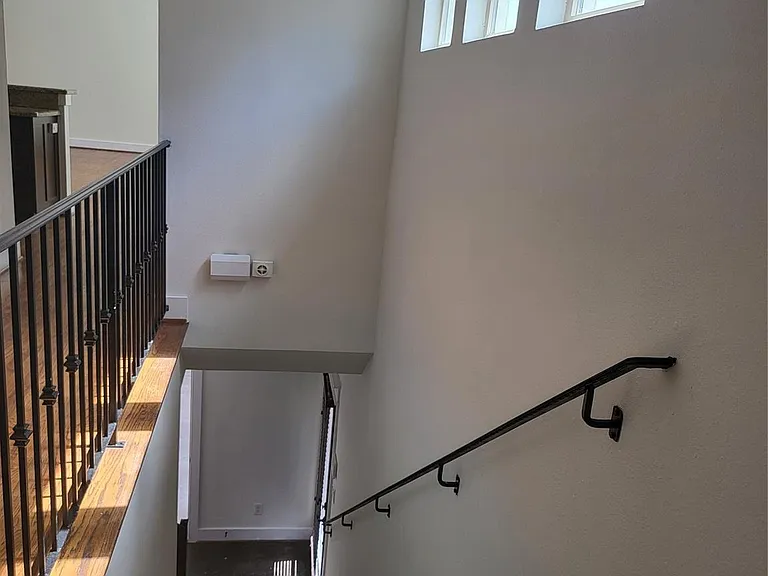 2423 Roufa Rd — Photo 12
