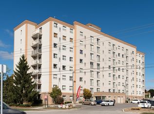 593 Strasburg Rd #603, Kitchener, ON N2E4J1