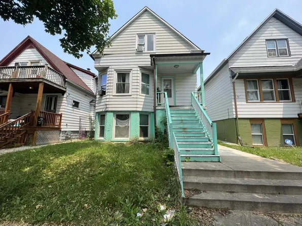 2420 West Maple STREET #2422, Milwaukee, WI 53204
