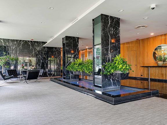 2nd image of 3900 N Lake Shore Dr APT 6E