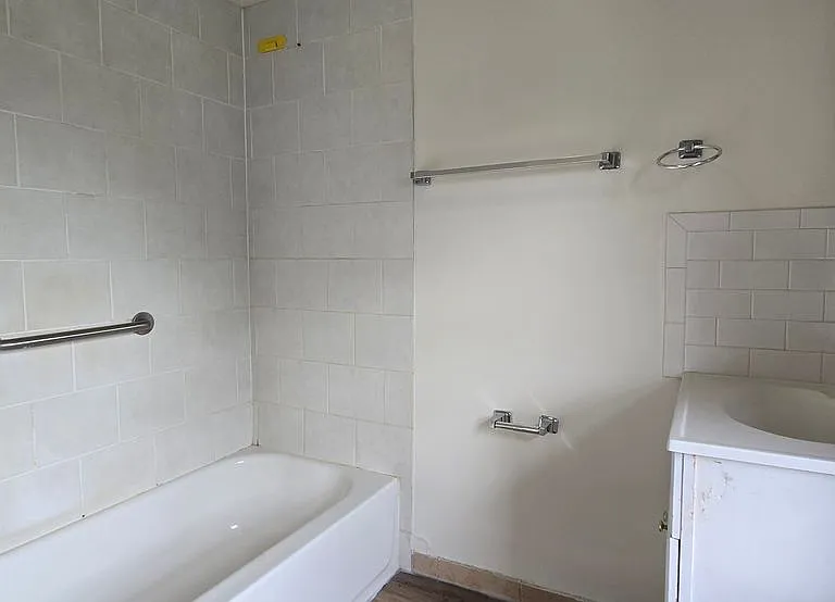 479 Broad St #3 — Photo 3