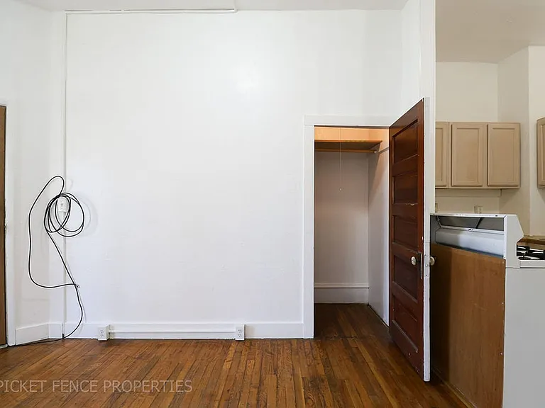 605 Mathews St — Photo 19