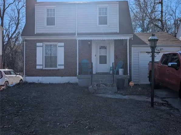 7500 Leadale Dr, Saint Louis, MO 63121