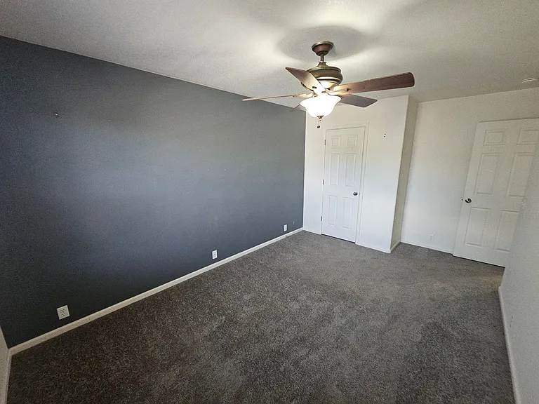 2717 Tumblewood Grv — Photo 10
