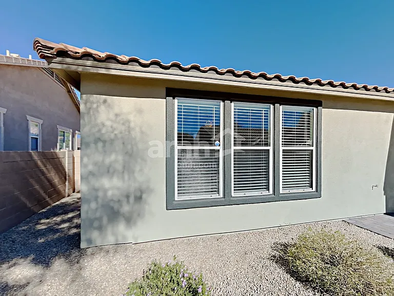 221 W Vuelta Friso — Photo 19