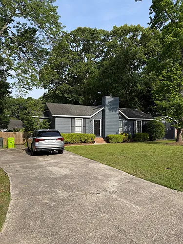 530 Chadford Rd Photo 1