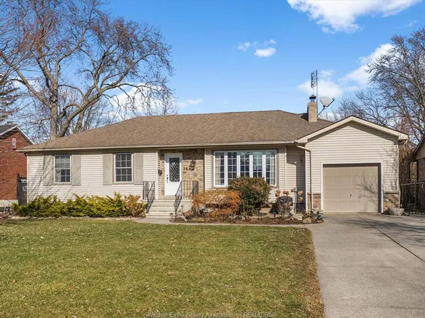 264 Patrice Dr, Windsor, ON N8S 2R6
