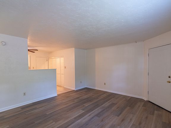 5th image of 3717 Maria Cir