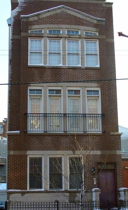 1st image of 1321 W Belmont Ave #1MC
