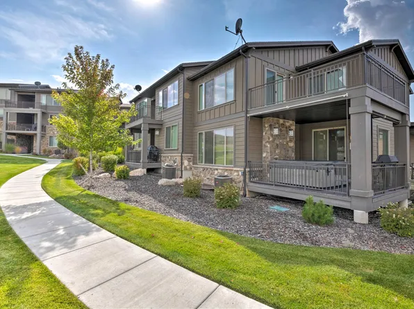 824 S Mallory Loop #6, Huntsville, UT 84317