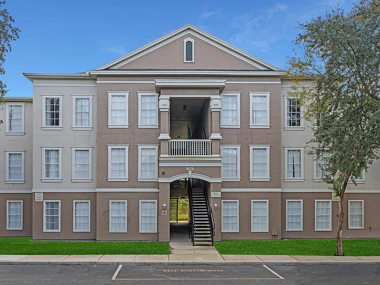 Chatham Square — Photo 39