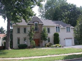 135 Delmar Ave, Glen Rock, NJ 07452