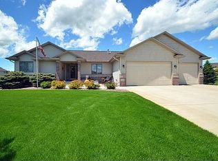 13565 Hawkins Dr, Rogers, MN 55374