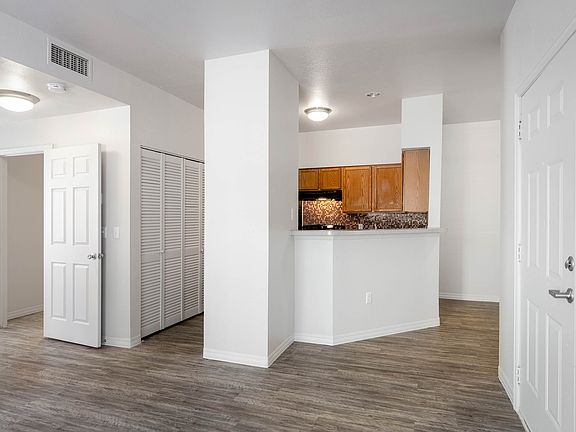 Cuestas-Apartment-Homes-(3)