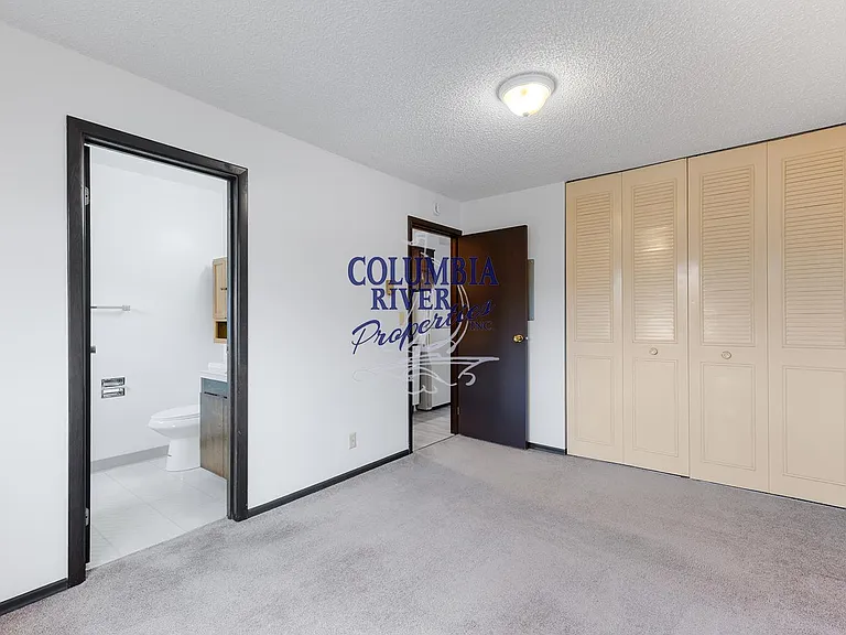 1615 10th Ave #2 — Photo 3