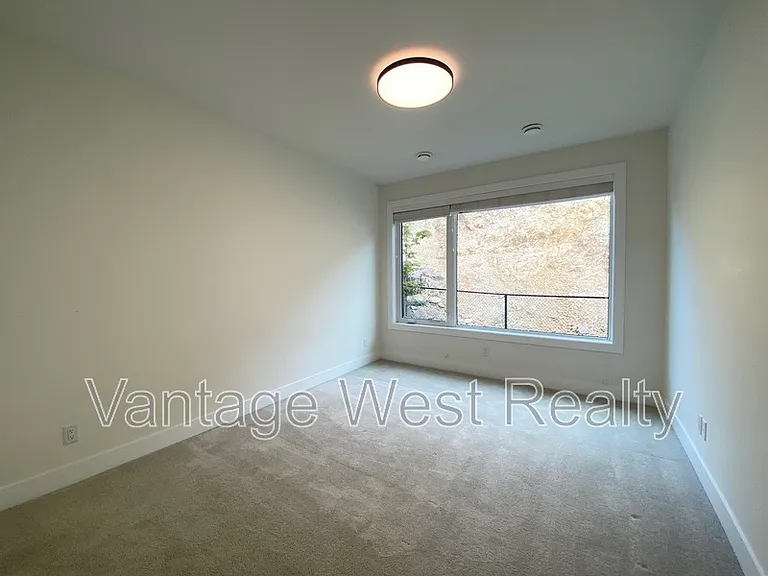 767 Deans Dr #2 — Photo 12