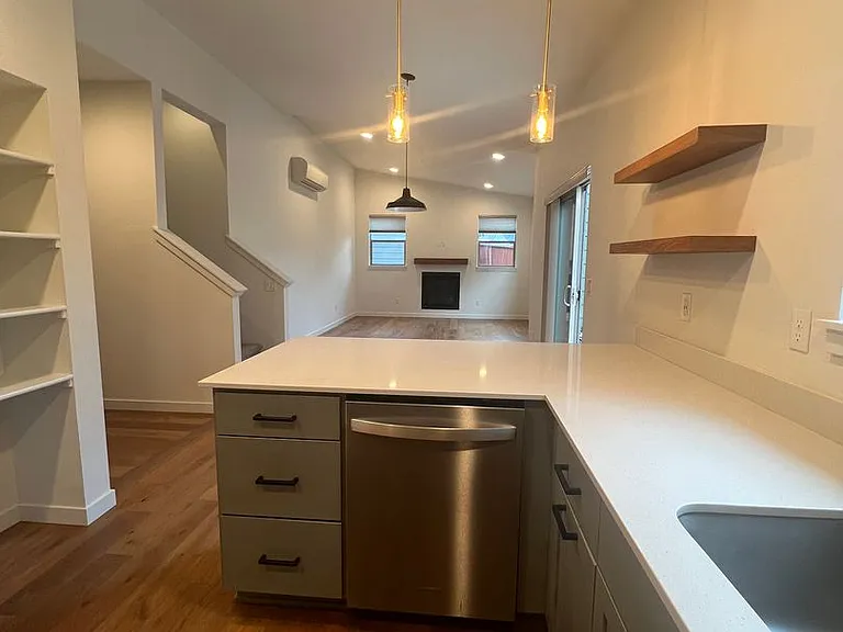 40 William Way — Photo 9
