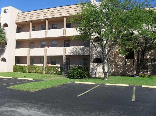 1st image of 3071 E Sunrise Lakes Drive #308