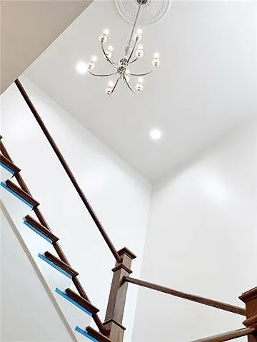 1038 Montegut St — Photo 32