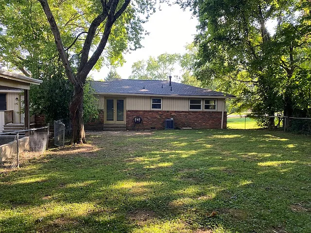 3 bed, 1.5 bath, 1532 sqft, $2,300 — Photo 3