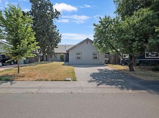 1120 Snyder Dr, Davis, CA 95616