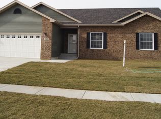 1993 Summerfield Ln, Bourbonnais, IL