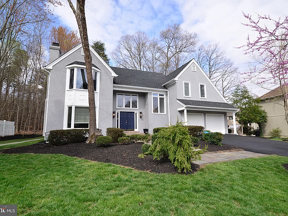 4th image of 9102 Meadowcreek Ln