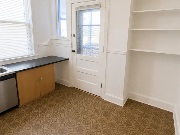 838 W Bradley Pl #1FFF, Chicago, IL 60613