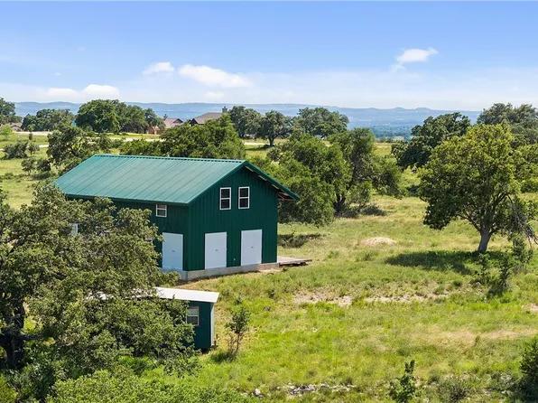 101 Cypress View Dr, Johnson City, TX 78636