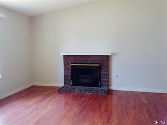 3rd image of 111 E Juanita Ave