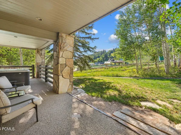 7550 Royal St E #101, Park City, UT 84060