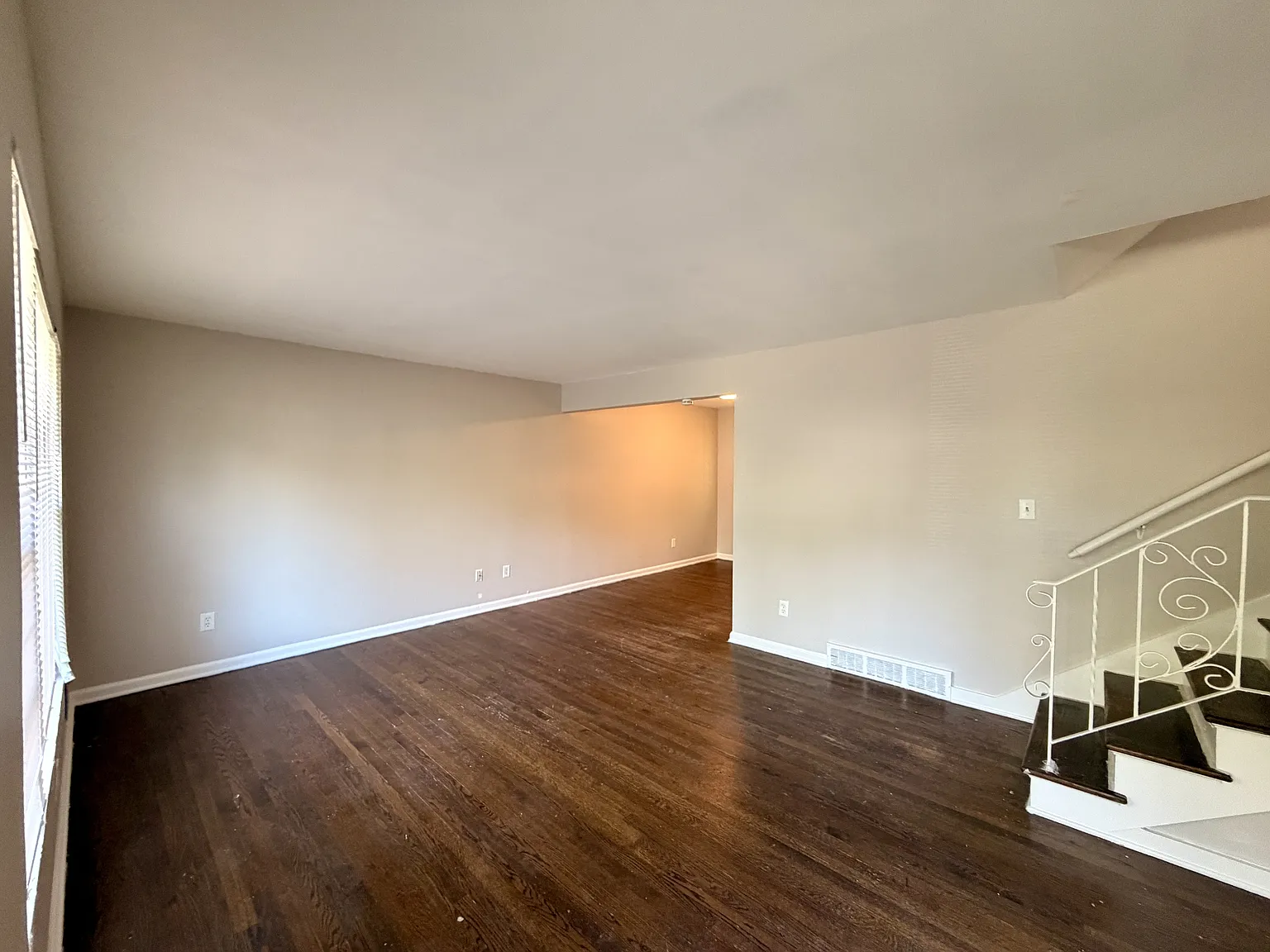 7346 Wayne Avenue - 1 — Photo 1